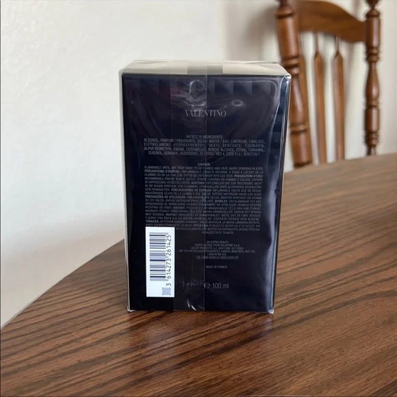 Valentino Donna Born In Roma Yellow Dream Brand New Sealed and Boxed - Picture 2 of 4